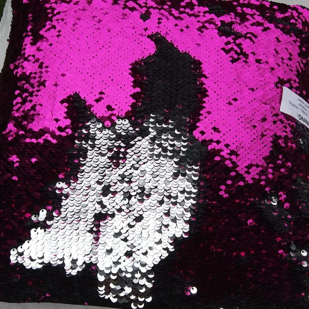 New Disney Minnie Mouse throw pillow sequins